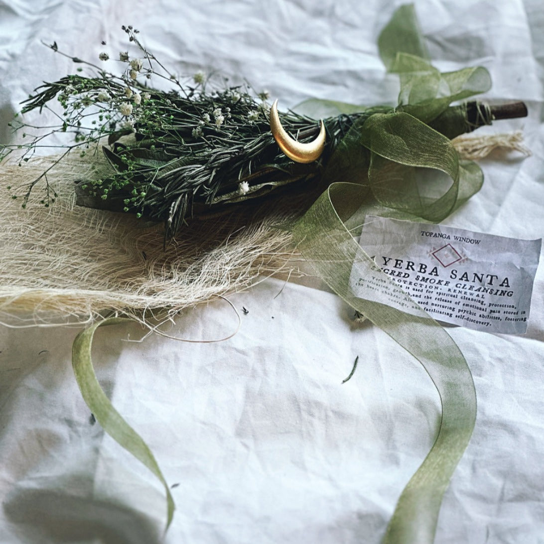 non traditional wedding bouquet