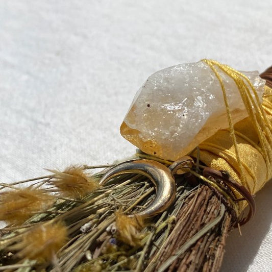 CITRINE CINNAMON BROOM