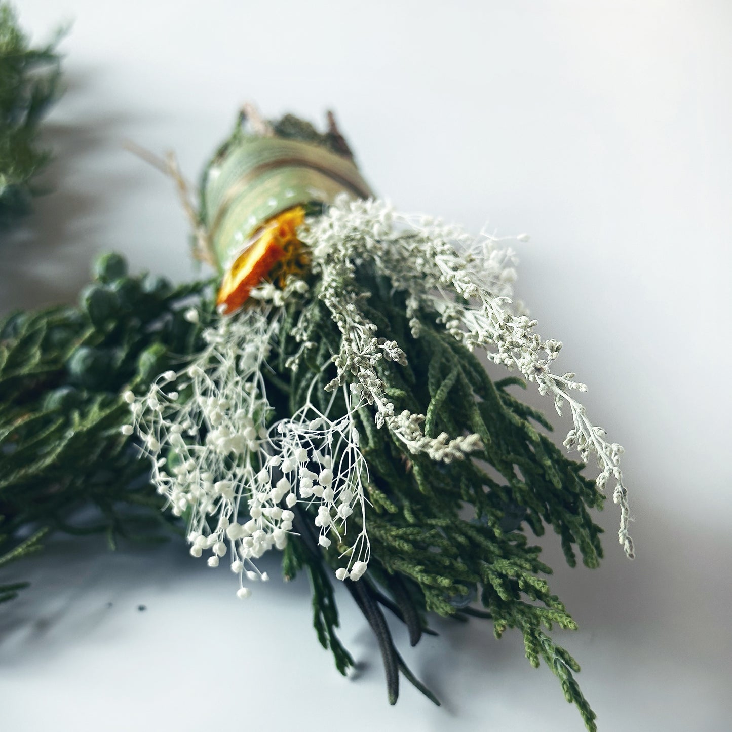 JUNIPER CEDAR SPIRITUAL SMOKE CLEANSING STICK